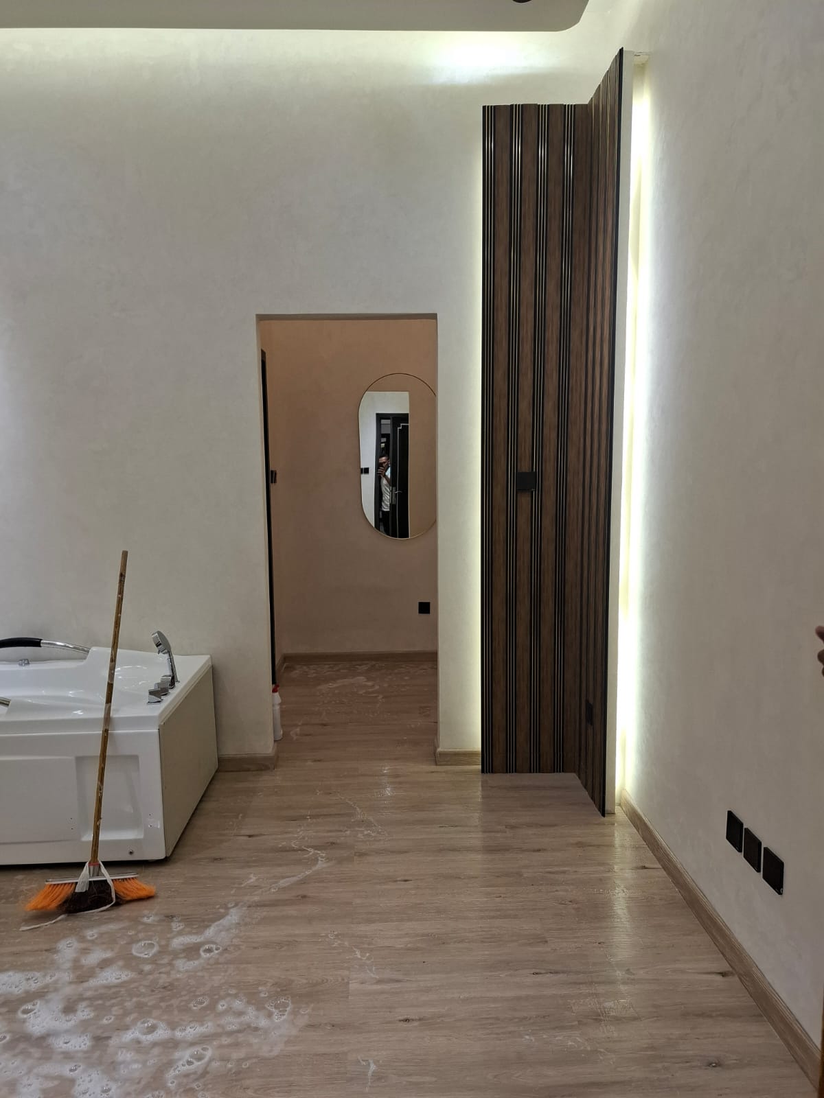 WhatsApp Image 2025-10-18 at 5.28